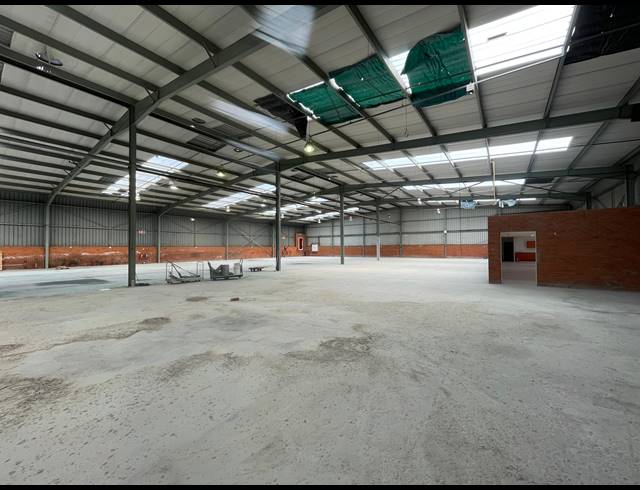 3,189M² WAREHOUSE FOR SALE IN RANDJESPARK